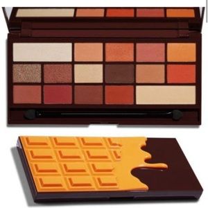 I HEART REVOLUTION 16 Eyeshadow Palette - CHOCOLATE ORANGE